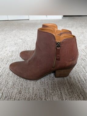 Frye Brown Leather Ankle Booties with Block Heel 8.5